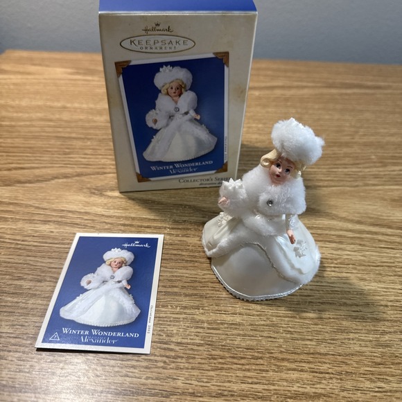 HALLMARK Keepsake 2002 Winter Wonderland Madame Alexander Collectors Series - Picture 4 of 9